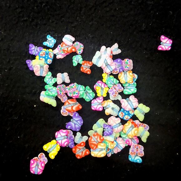 Mini butterfly crafting inserts, resin moulds, keychains, earrings, NWT, 25 pcs - Picture 1 of 2
